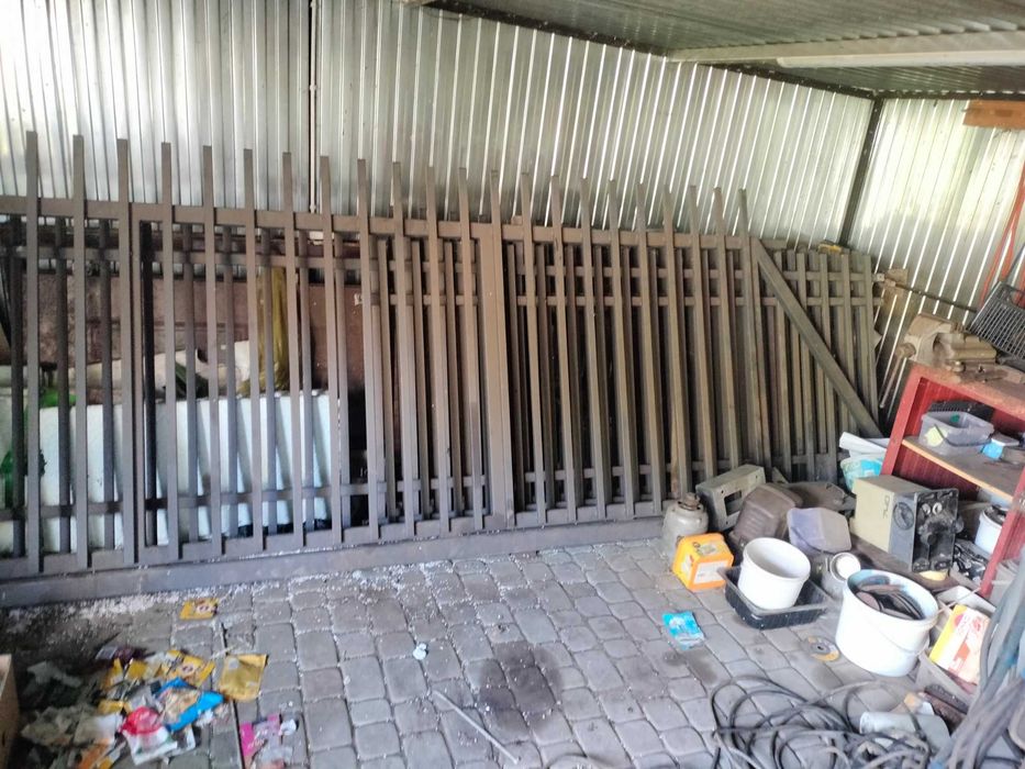 Brama przesuwna + przęsła ogrodzeniowe i furtka ocynkowane (20m)