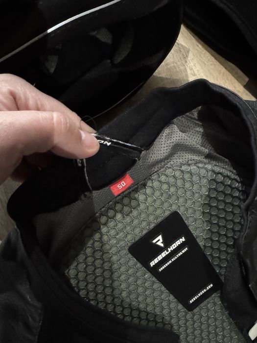 Kombinezon motocyklowy rebelhorn buty