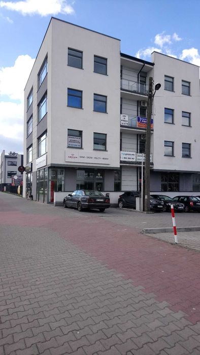 Wynajmę lokal biurowo-usługowy 59m2 w  ścisłym centrum Piotrkowa
