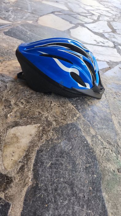 2 capacetes bicicleta ou trotinete