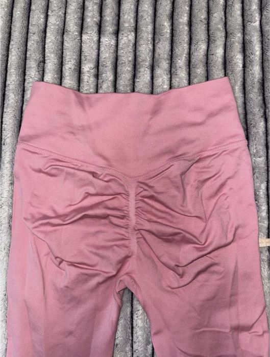 Лосини з пушап, спортивні лосіни, v-образний пушап