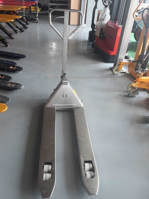 Porta-paletes em aço inox p/ industria alimentar 2000 Kg. AP28