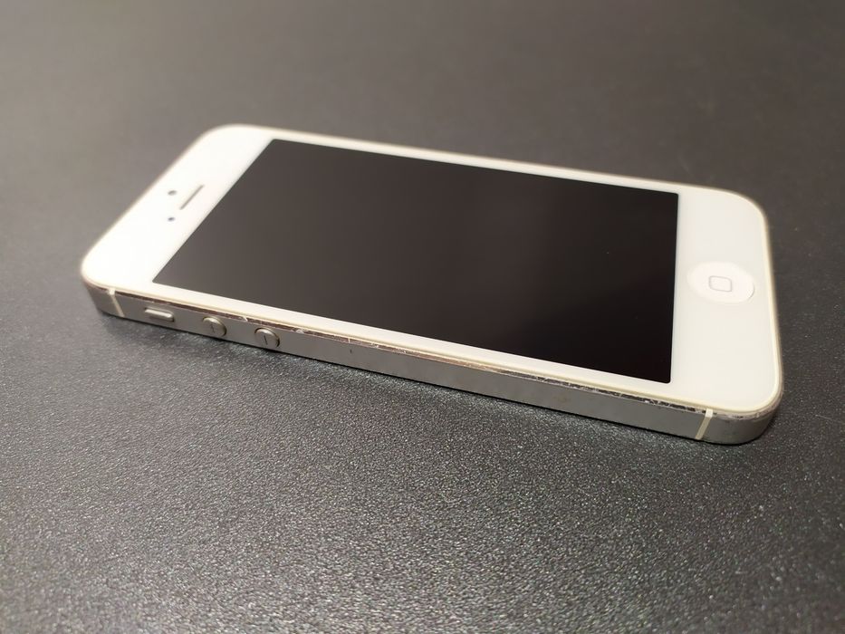 Apple Iphone 5s  на запчасти