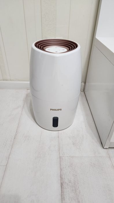 Увлажнитель воздуха PHILIPS 2000 series HU2716/10