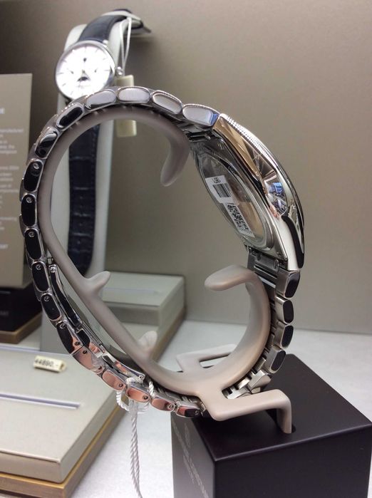 Frederique Constant FC-303G3NH6B Highlife Automatic COSC Chronometer