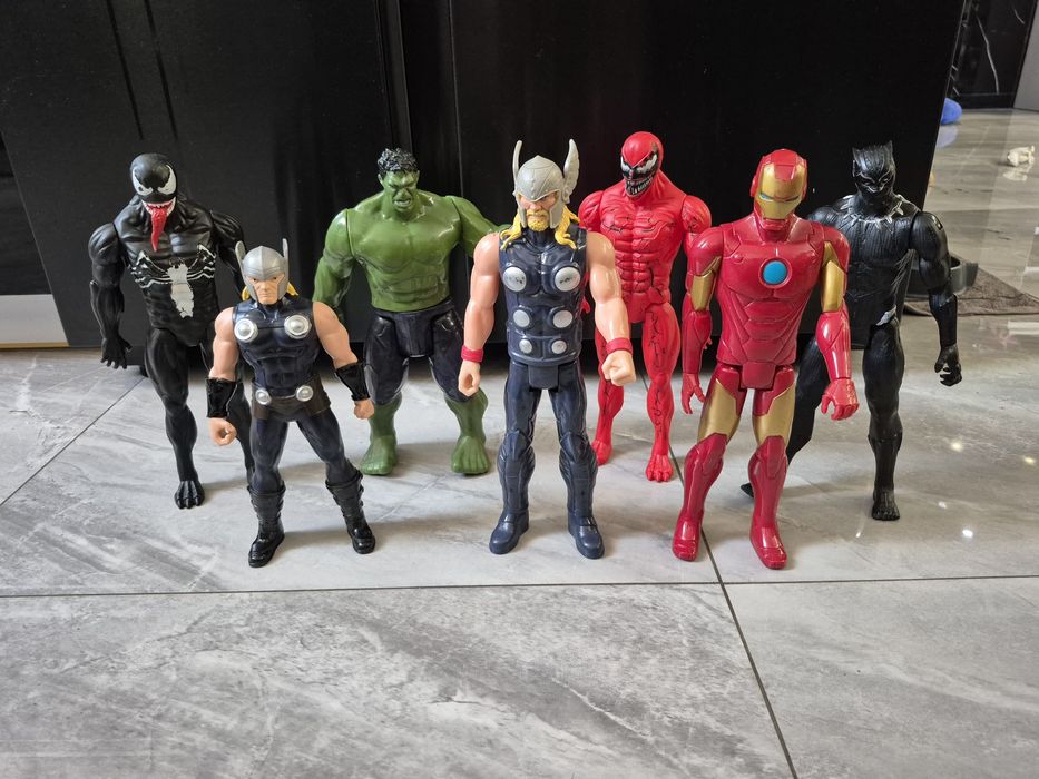 Bohaterowie zabawki 30cm