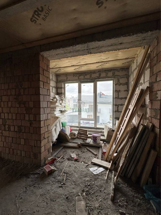 Продам котедж від власника у центрі мікрорайона Жовтневого