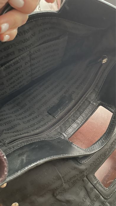 Продам сумку Emporio Armani
