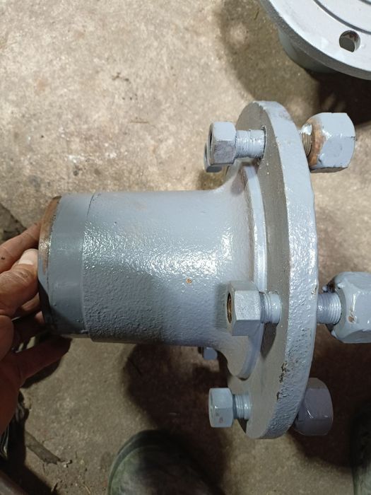 Piasta przyczepy d35 d44 d43