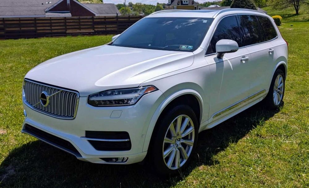 Volvo XC90 2016.