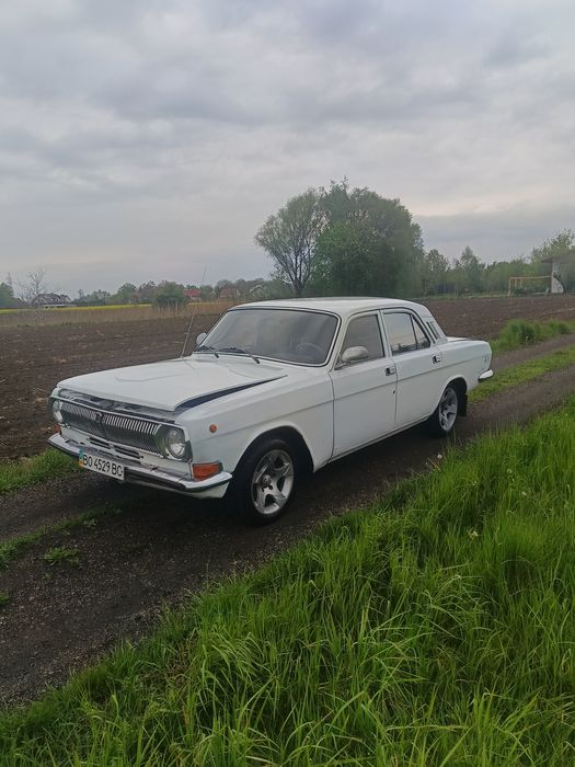 Wołga 2410  rok 1986