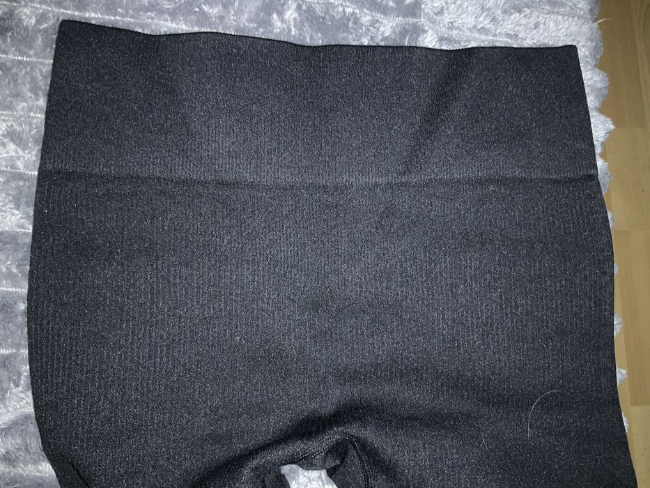 Чорні лосини в рубчик