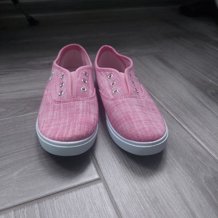 Мокасини Кеди 36 розм  без шнурків на резинці