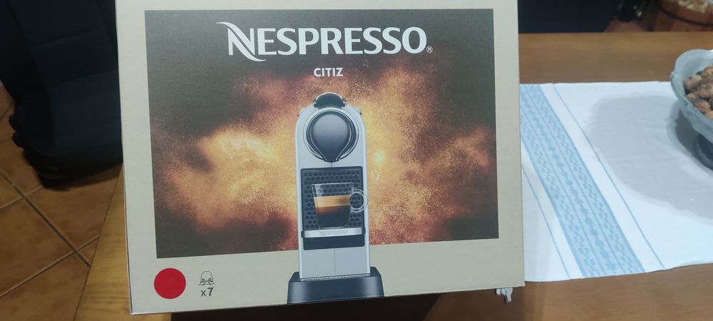 Máquina de café Nespresso citiz