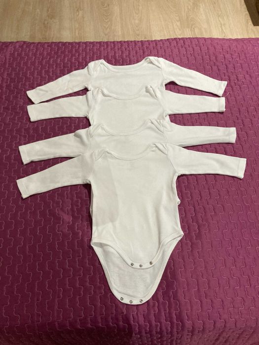 Pack 6 bodies tamanho 9-12 meses