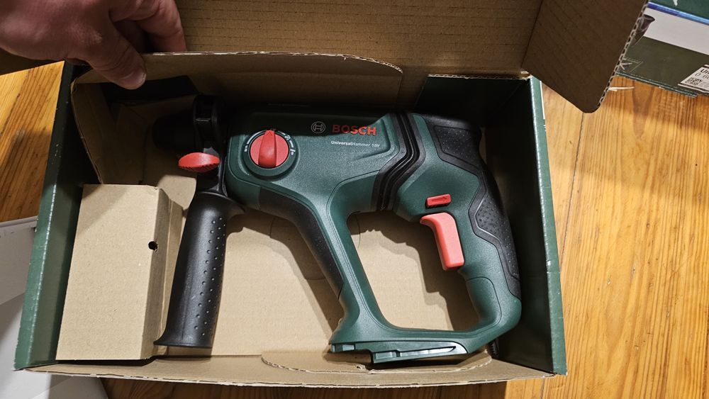 Młotowiertarka Bosch Universalhammer 18v