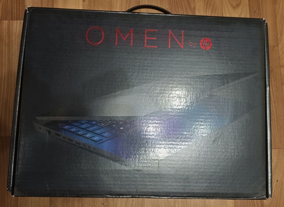 Игровой ноутбук HP OMEN 17 | i9-9880H / RTX 2080 8GB / 32GB RAM / 144Hz