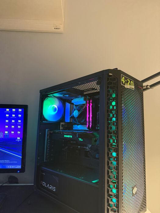 Sprzedam Komputer stacjonarny