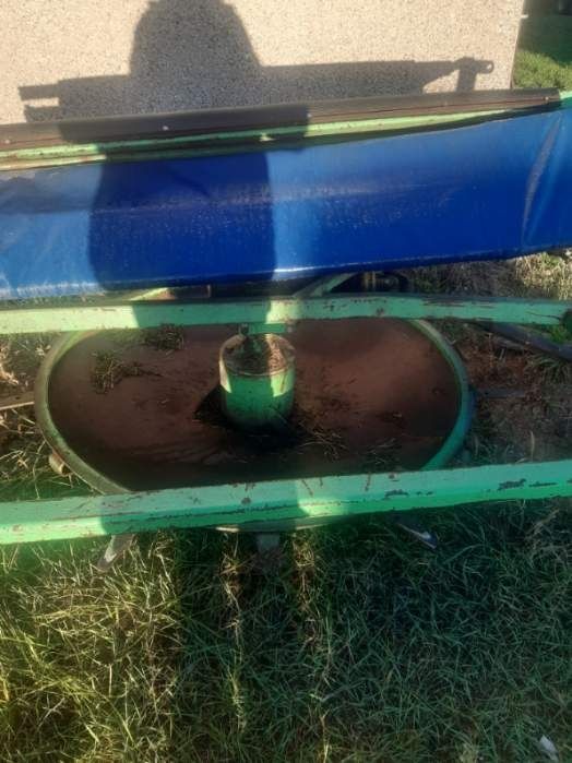 Rozbijak do pryzm do trawy , rownarka