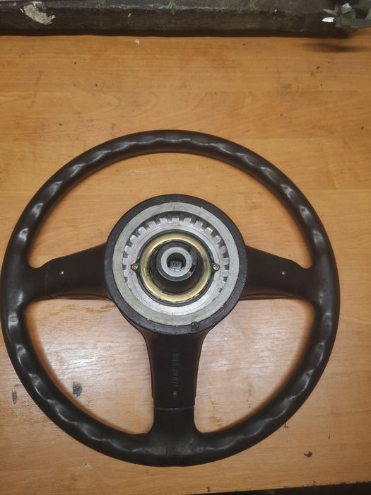 Kierownica  bmw mtech 1 e30 e34 e28