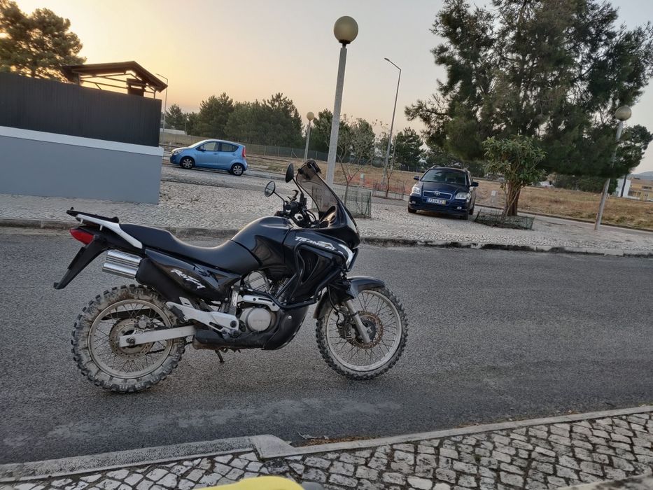 Transalp 650 pra ir até ao fim do mundo
