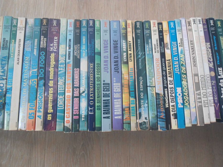 Colecção de Livros de Bolso Europa América - Ficção Cientifica