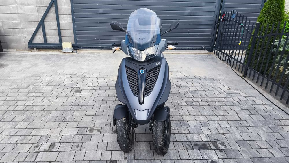 Skuter Piaggio MP3 300 LT / 16,7 kW Rok 2016r.
