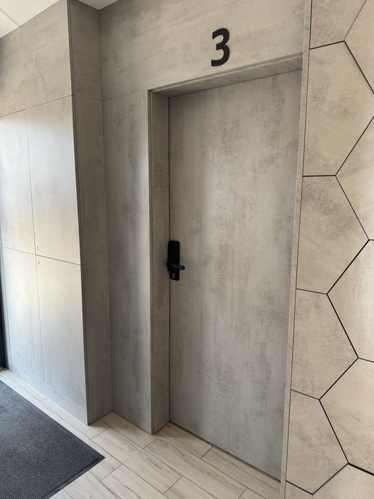 Lokal pod działalność gospodarczà biuro, kosmetyka- rzęsy itp.