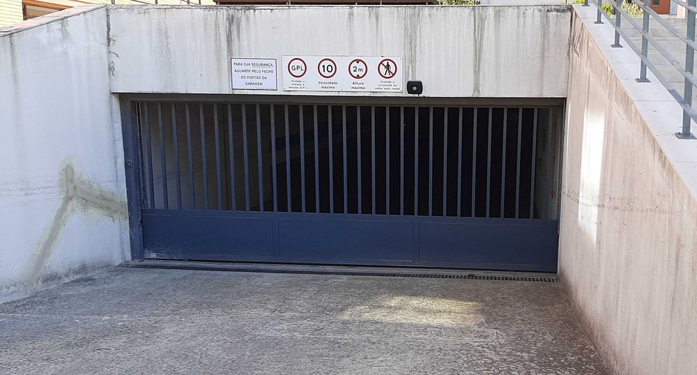 Garagem c/segurança 24/7 - 5min Aeroporto - metro de Cabo Ruivo
