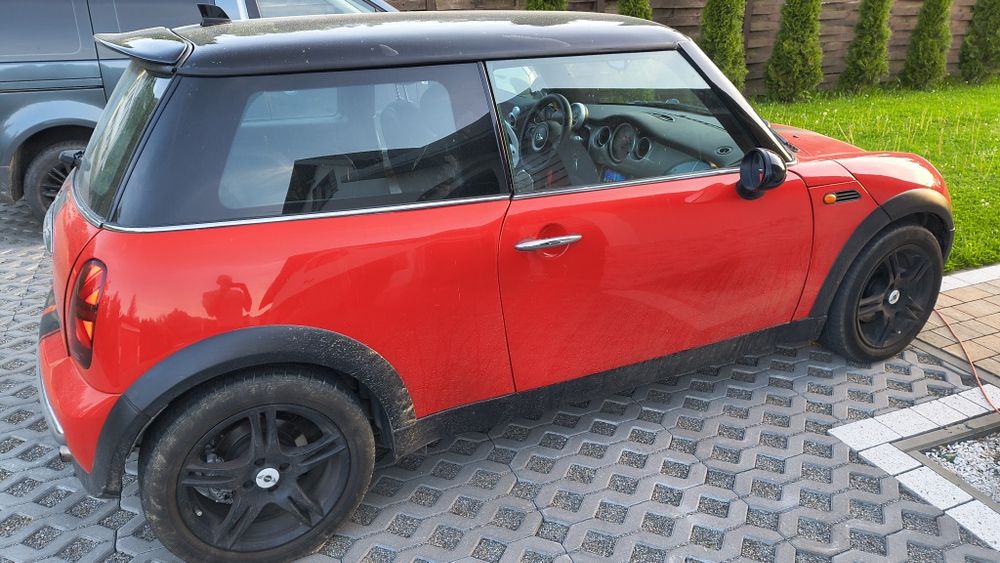 Mini Cooper r50  1.6 benzyna