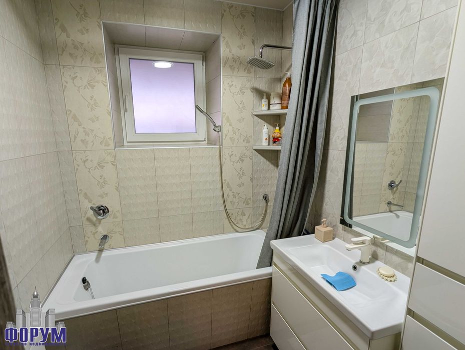 Современный дом в элитном поселке на Великом Лугу