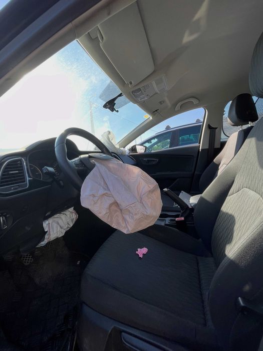 SEAT LEON 2015 PARA PEÇAS