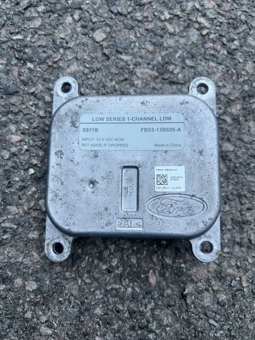 Сірий блок фари Форд Експлорер, Ford Explorer