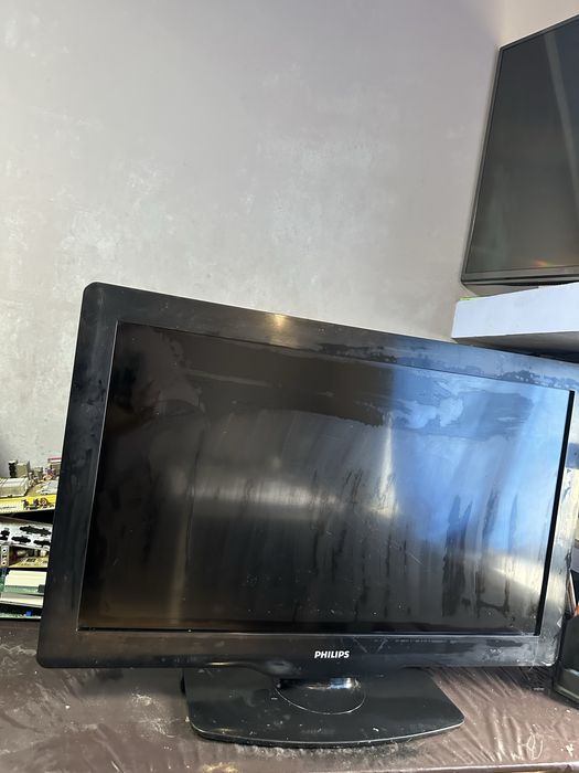 ТЕРМІНОВИЙ розпродаж телевізорів! Philips, Toshiba, Kivi, Liberton. Ціни від 400 грн!