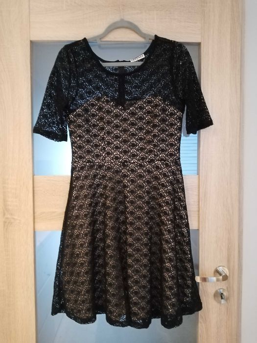 Koronkowa sukienka rozmiar XL