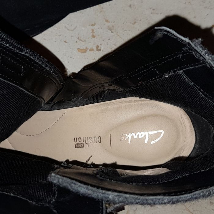 Botki Clarks. Czarny zamsz i szary filc - wełna. Roz: 41 1/2, cm 26