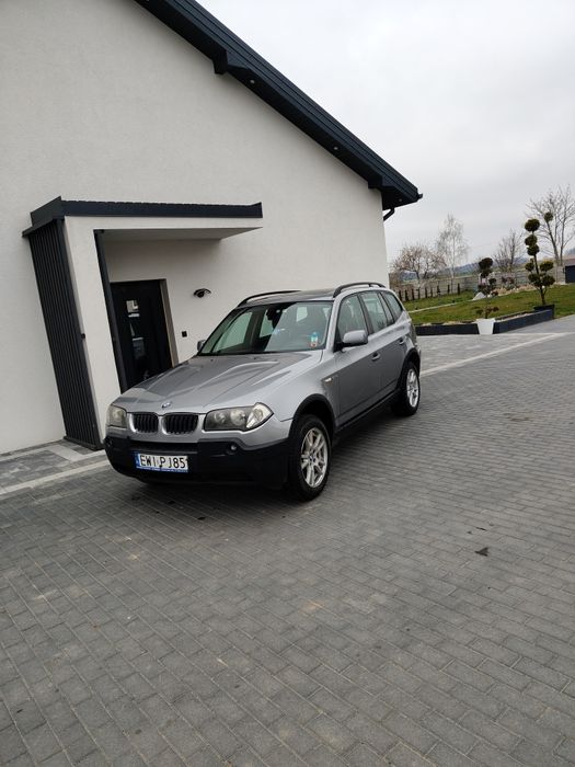 Bmw x3 2,0 d manual Hak klima 4x4 Skóry