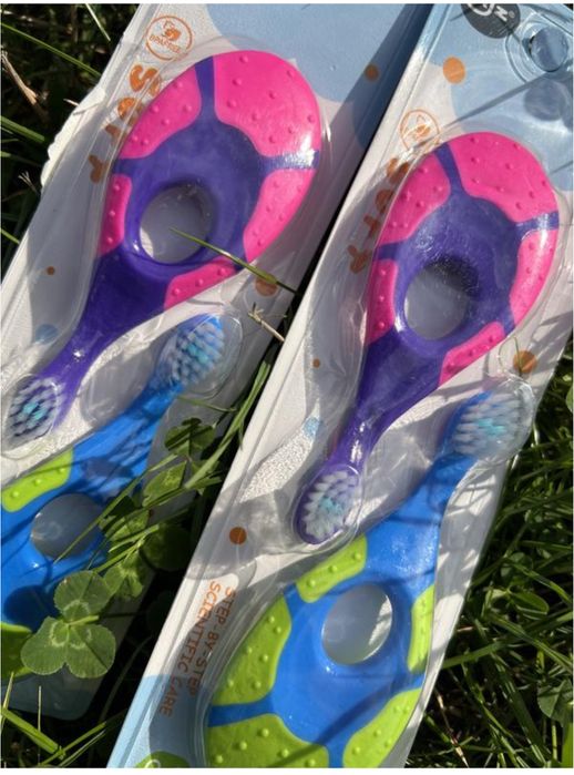 Зубна щітка дитяча