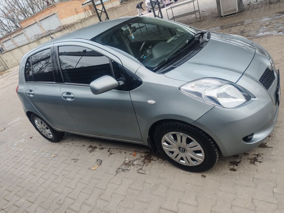 Продам Toyota Yaris 2007