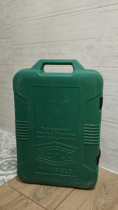 Walizki do manometrów Refco