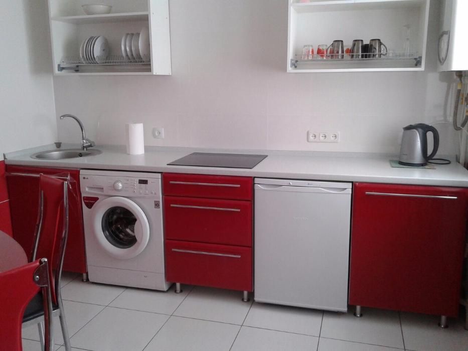 Подобова аренда 2к квартири ТРЦ Глобал з автономкою від власника