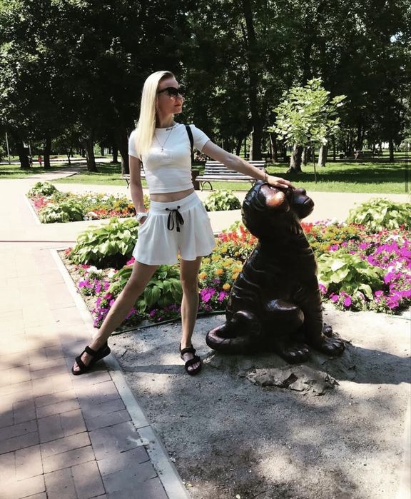 Костюмчик белый летний