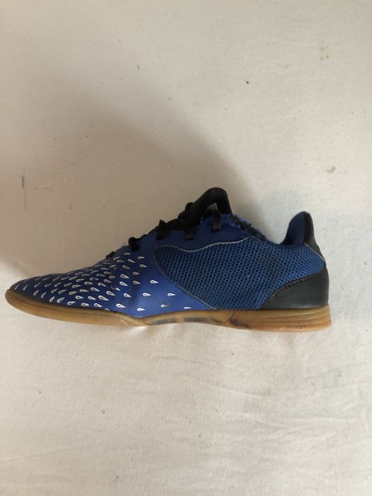 Halówki Adidas Predator r37 1/3