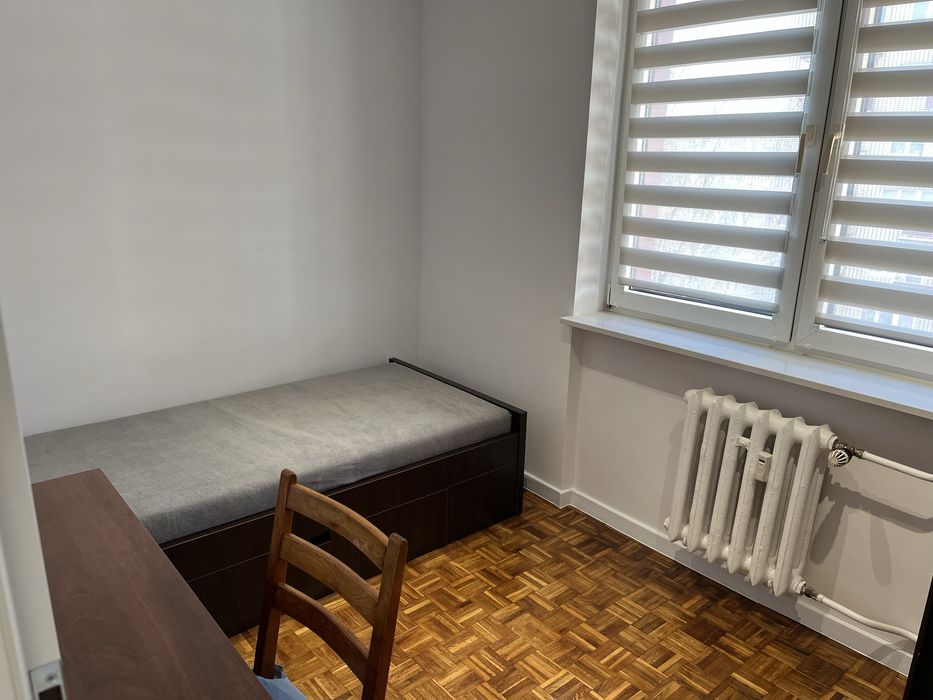Pokój na LSM  dla studentki  Room for a female student in LSM