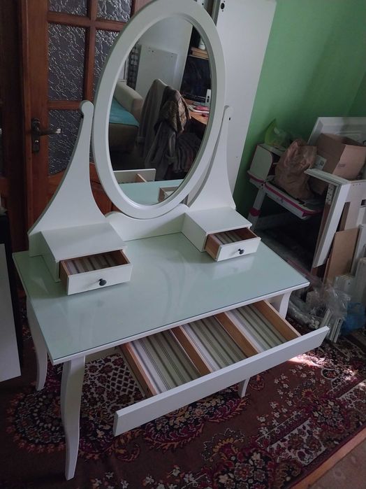 Косметичний туалетний столик Ikea Hemnes