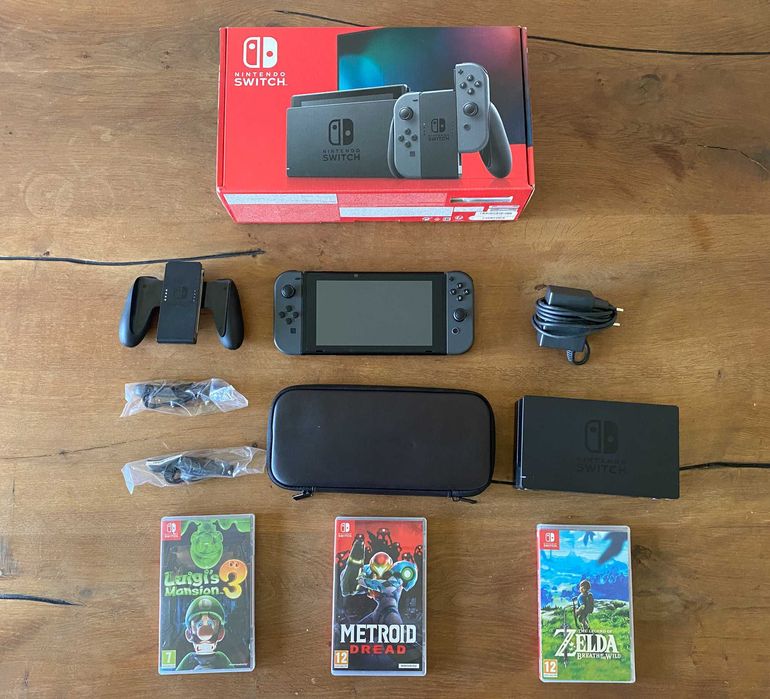 Nintendo Switch (LCD 2019) + 3 jogos + acessórios + caixa