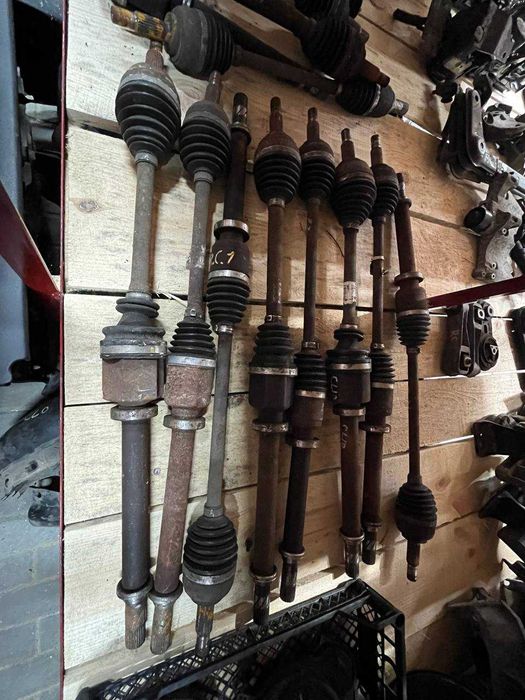 Піввісь ліва права Renault Clio 3 (2005-2013)