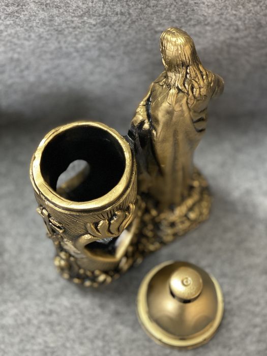 Znicz gipsowy Jezus Zloty Srebrny od Producenta