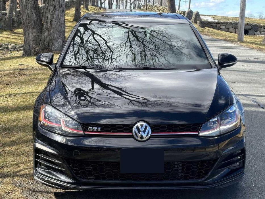 Volkswagen Golf GTI      2018