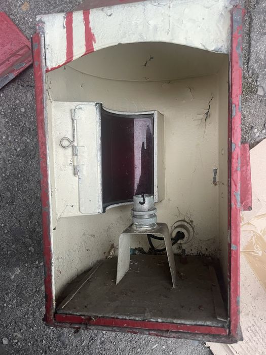 Lampa okrętowa do renowacji